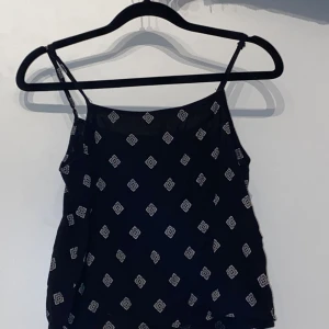 linne - från h&m, 20kr + frakt