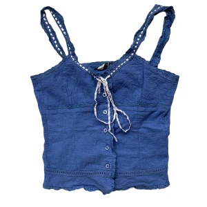 Milkmaid linne - Linne i milkmaid/oktoberfest stil, jättegulligt! Fri frakt om du köper för över 300kr 🎐