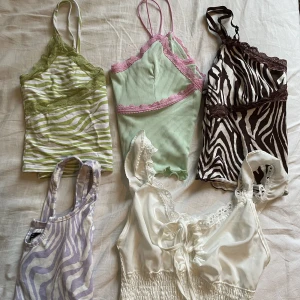 gulliga linnen 💕 - Det vita är sålt! säljer alla för 20kr/styck eller alla för 45kr💗 skriv om ni vill ha fler bilder eller så🦋