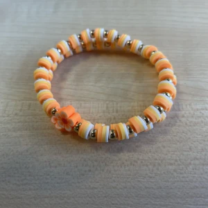 Jewelstar Armband - Armband från Jewelstar med blommotiv.