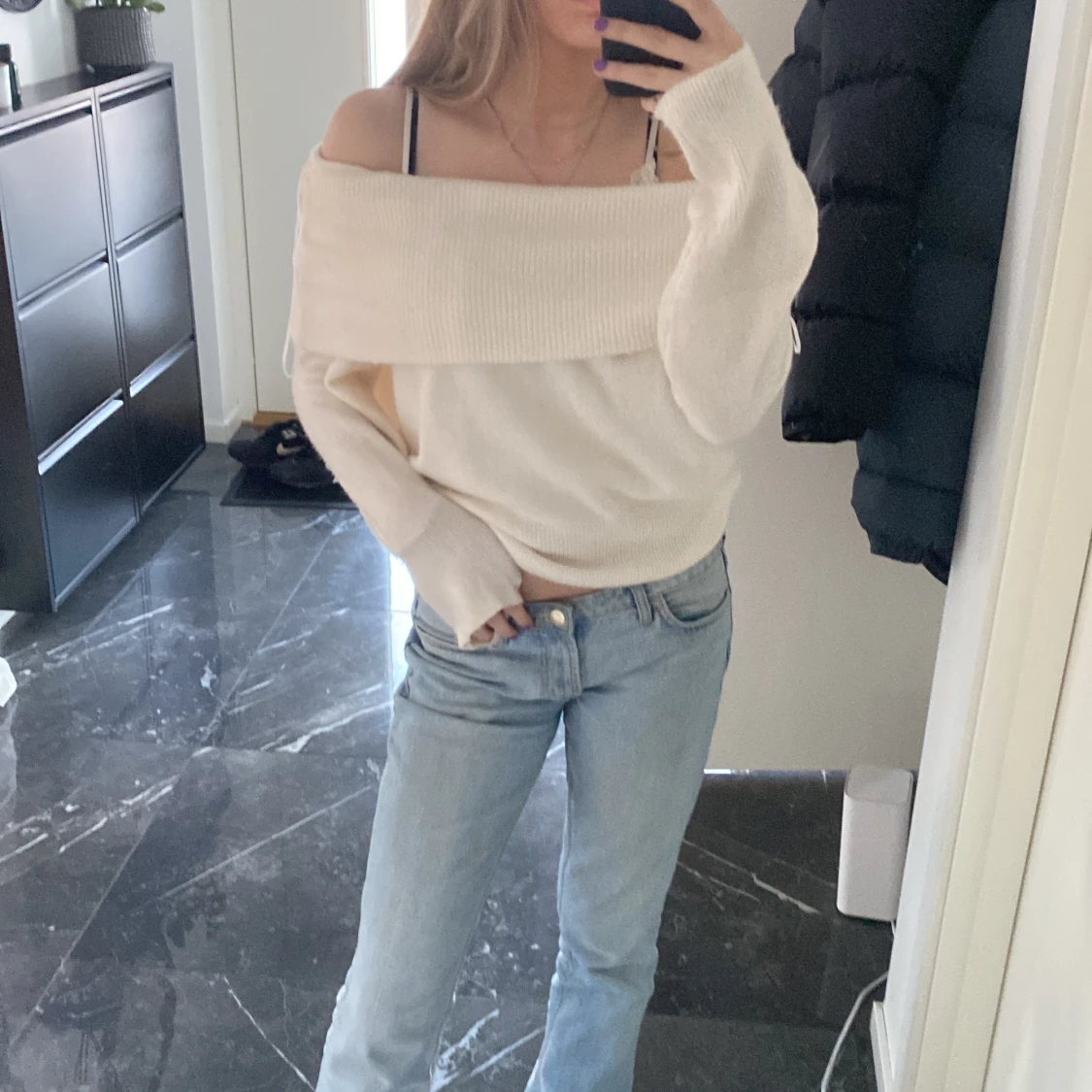 Offshoulder stickad tröja