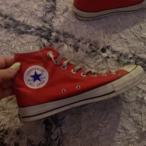 Converse  - Converse sneakers storlek 40. Knappt använda. Mycket fint skick.