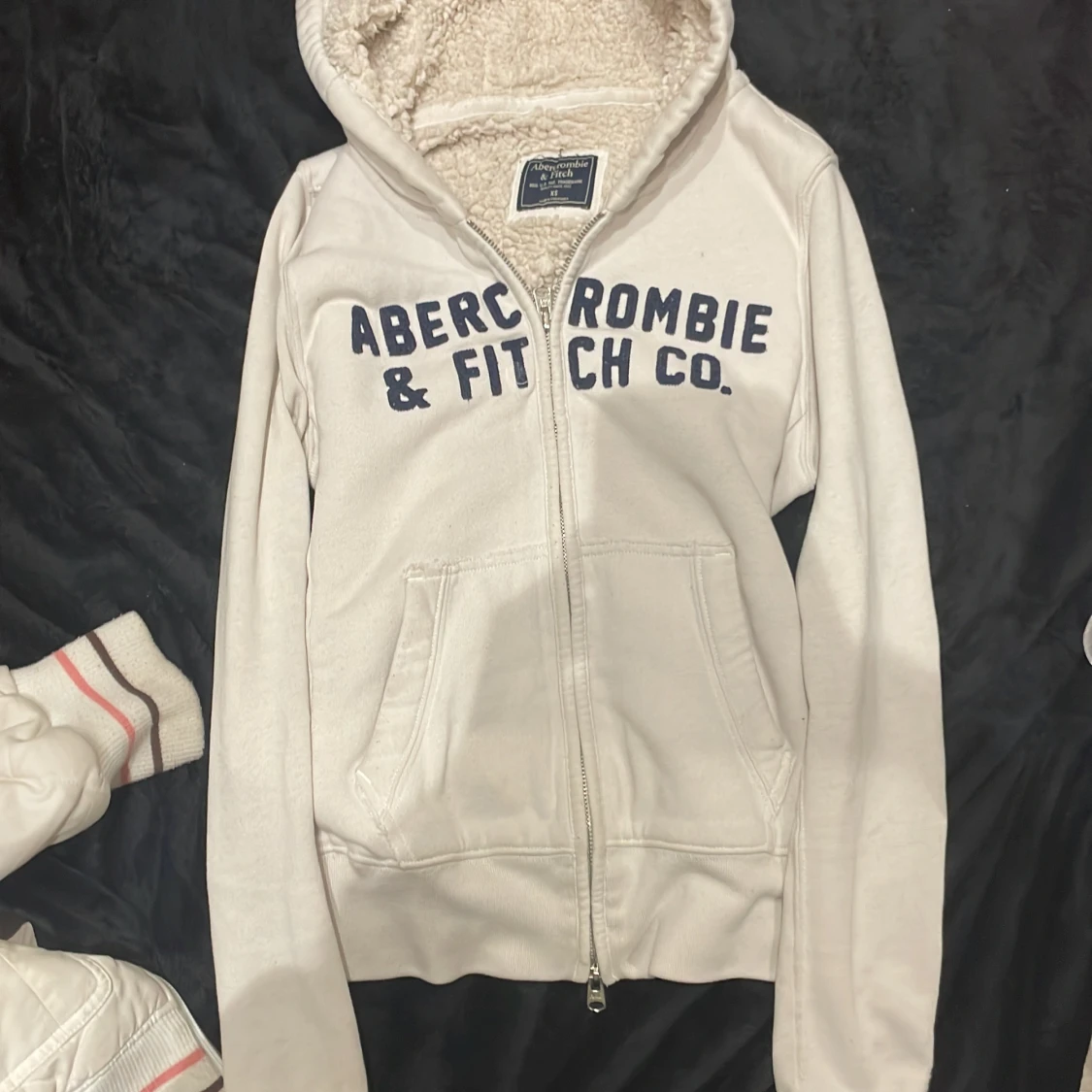 Aberombie&fitch  - 90