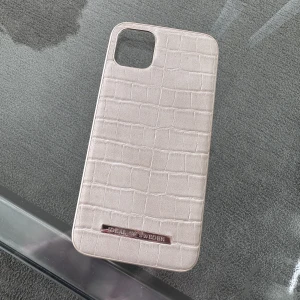 Mobilskal Iphone 11 Pro max - Mobilskal från Ideal of Sweden som passar Iphone 11 pro max. Aldrig använd!