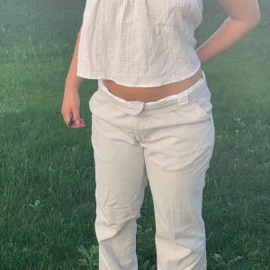 Linne  - Linne köpt på h&m sommaren 2021, knappt använd. Köparen står för frakt. 