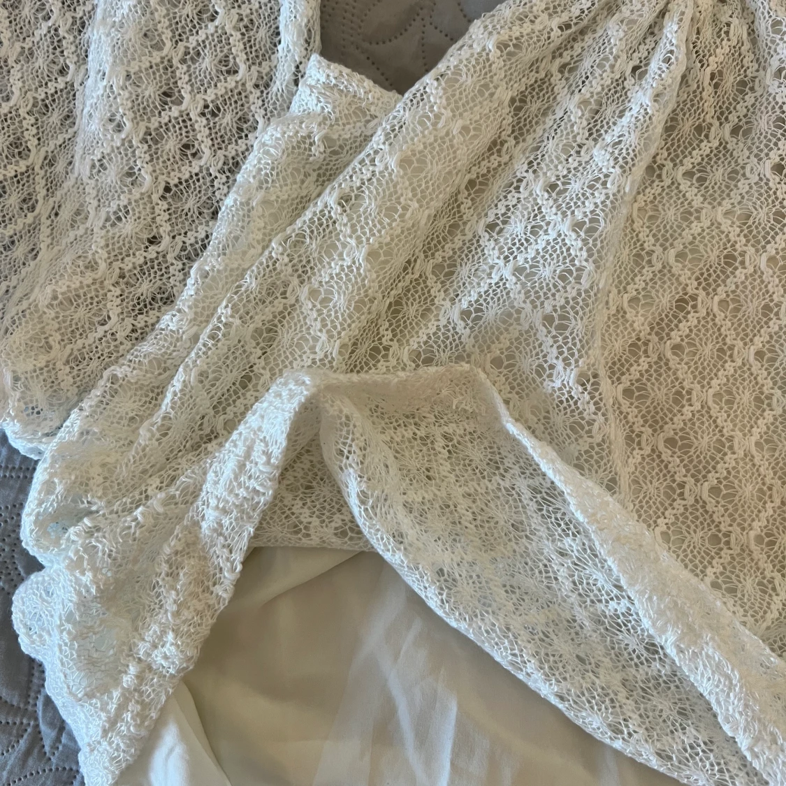 Vit stickad klänning  - 91