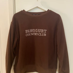 Sweatshirt  - Säljer denna sköna tröja från SHEIN som inte längre kommer till användning