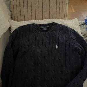Ralph Lauren tröja  - använd tröja därav lågt pris 