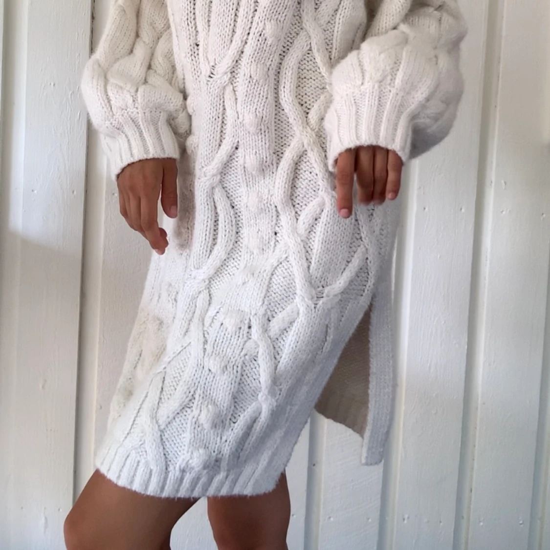 Vit stickad klänning - 90