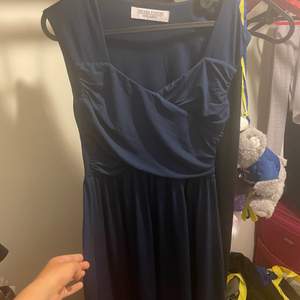 Jättefin balklänning från bubbelroom köpt 2019, endast använd 1 ggn, nypriset låg runt 900kr