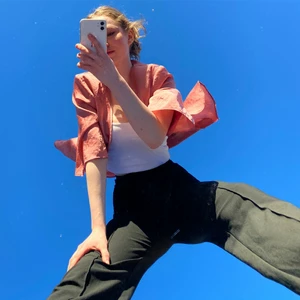 Öppen Blus  - Super skön blus som är perfekt nu till sommaren 