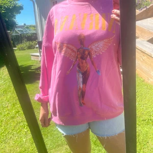 Oversized Nirvana sweater - Nirvana tröja fra HM. Lite brukt