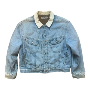 Vintage Replay fodrad Jeans Jacka - Vintage Replay Fodrad Jeans Jacka Lite varmare  Size: L