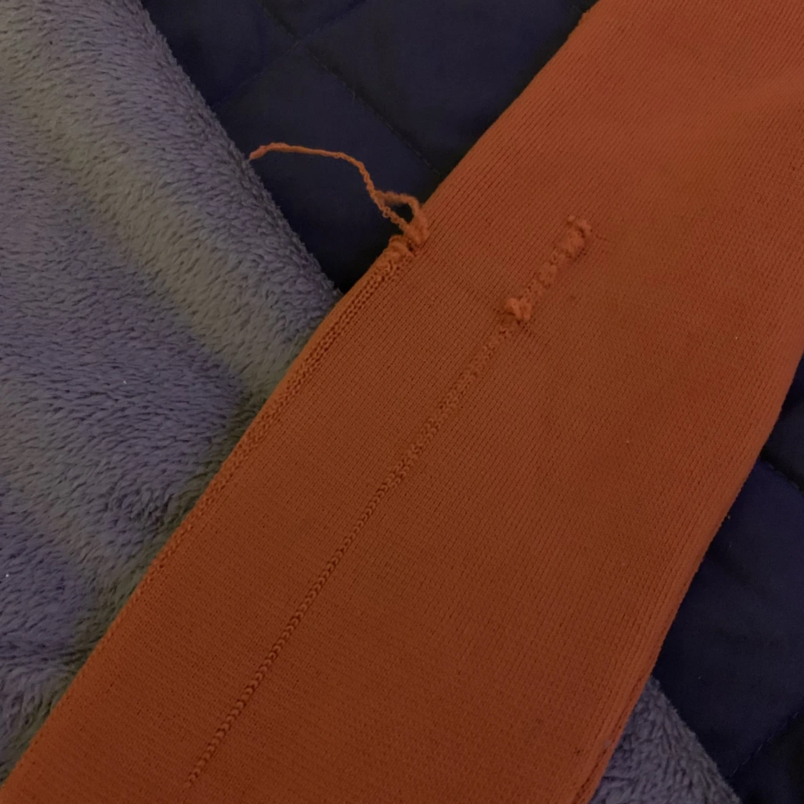 Kort orange tröja  - 90