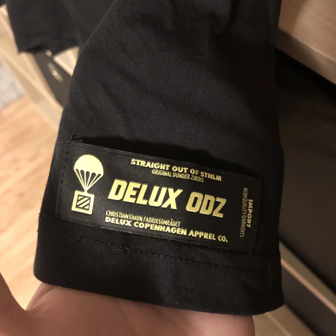 Odz x Delux croppad t-shirt - 91