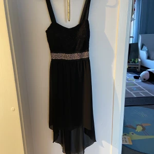 Fin klänning nyskick - Helt ny klänning storlek small. Aldrig använd