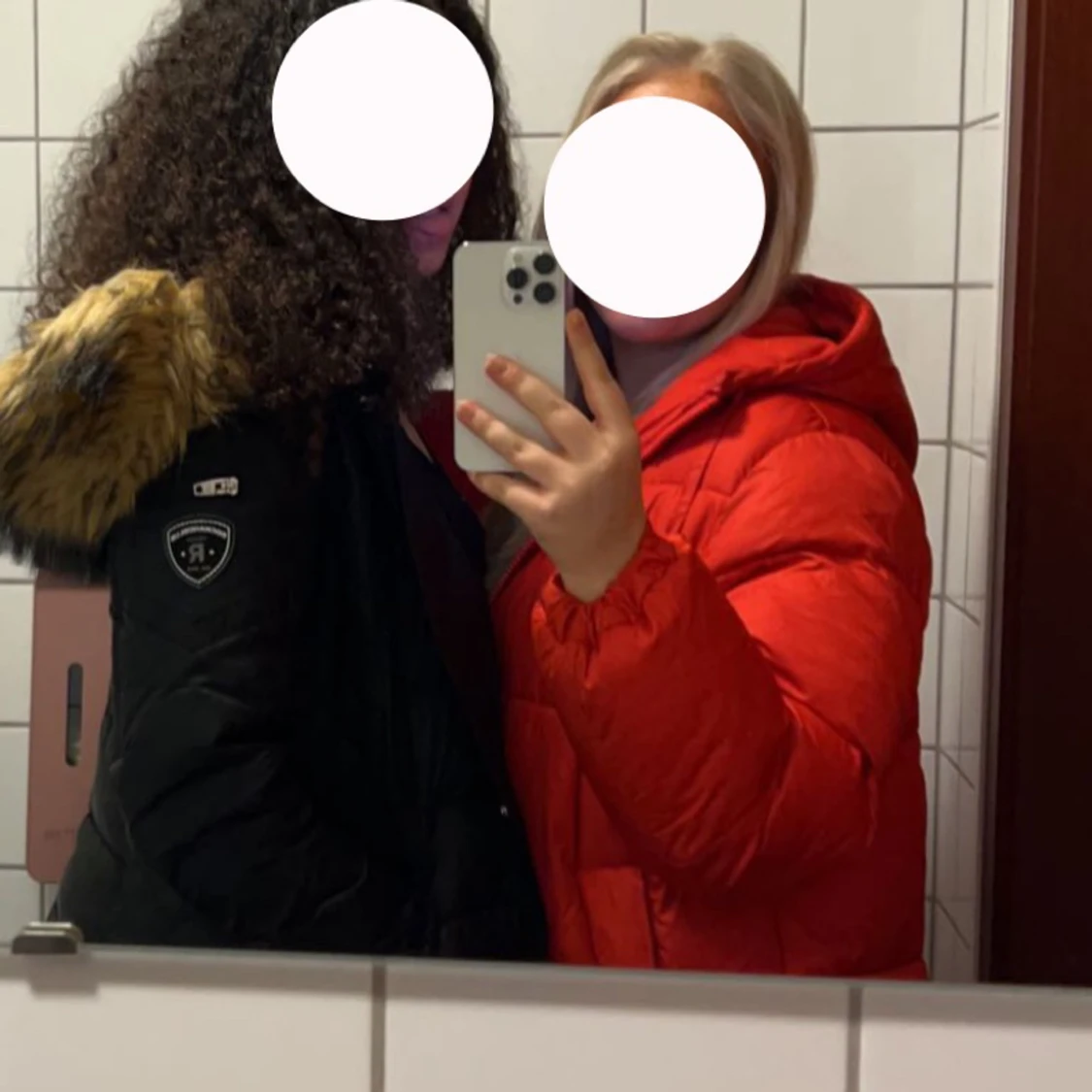 Röd vinterjacka - 90