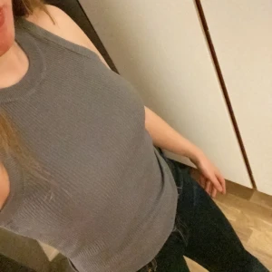 Zara linne - Helt vanligt zaralinne i så fin blå nyans och stretchigt material😍 säljer för jag måste rensa min garderob