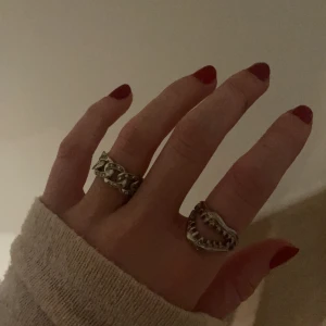 Ringar  - Säljer då dom Inte kommer till användning ❤️❤️olika priser på dom 🙌🙌