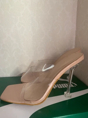 genomskinliga klackar - nyskick