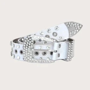 Rhinestone skärp - Säljer mitt helt nya Rhinestone liknande skärp. Jättecoolt skärp med jättesnygga detaljer🌸 Nypris 100kr