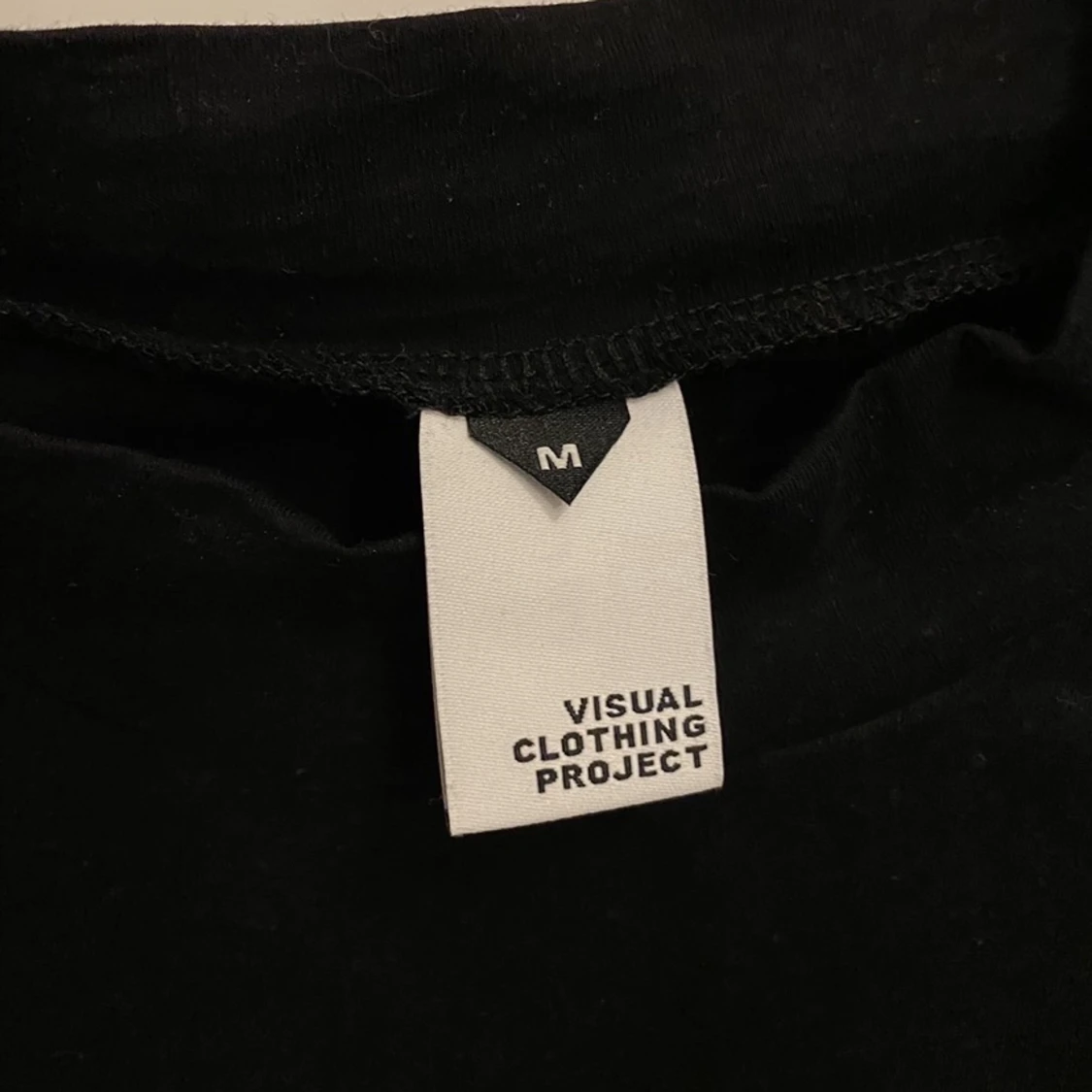 Halvpolo från The Visual Projekt storlek M - 90