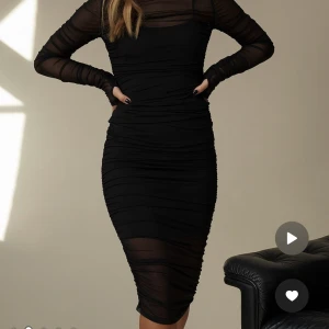 Klänning från Hanna schönberg - Jätte fin klänning från Hanna schönberg NA-KD 