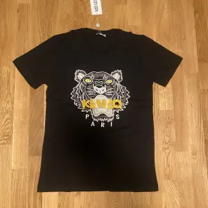 Kenzo t shirt storlek S 