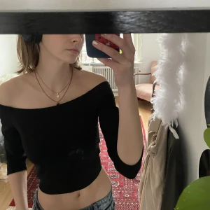 Topp - Köpt på sellpy och i fint skick💓💓