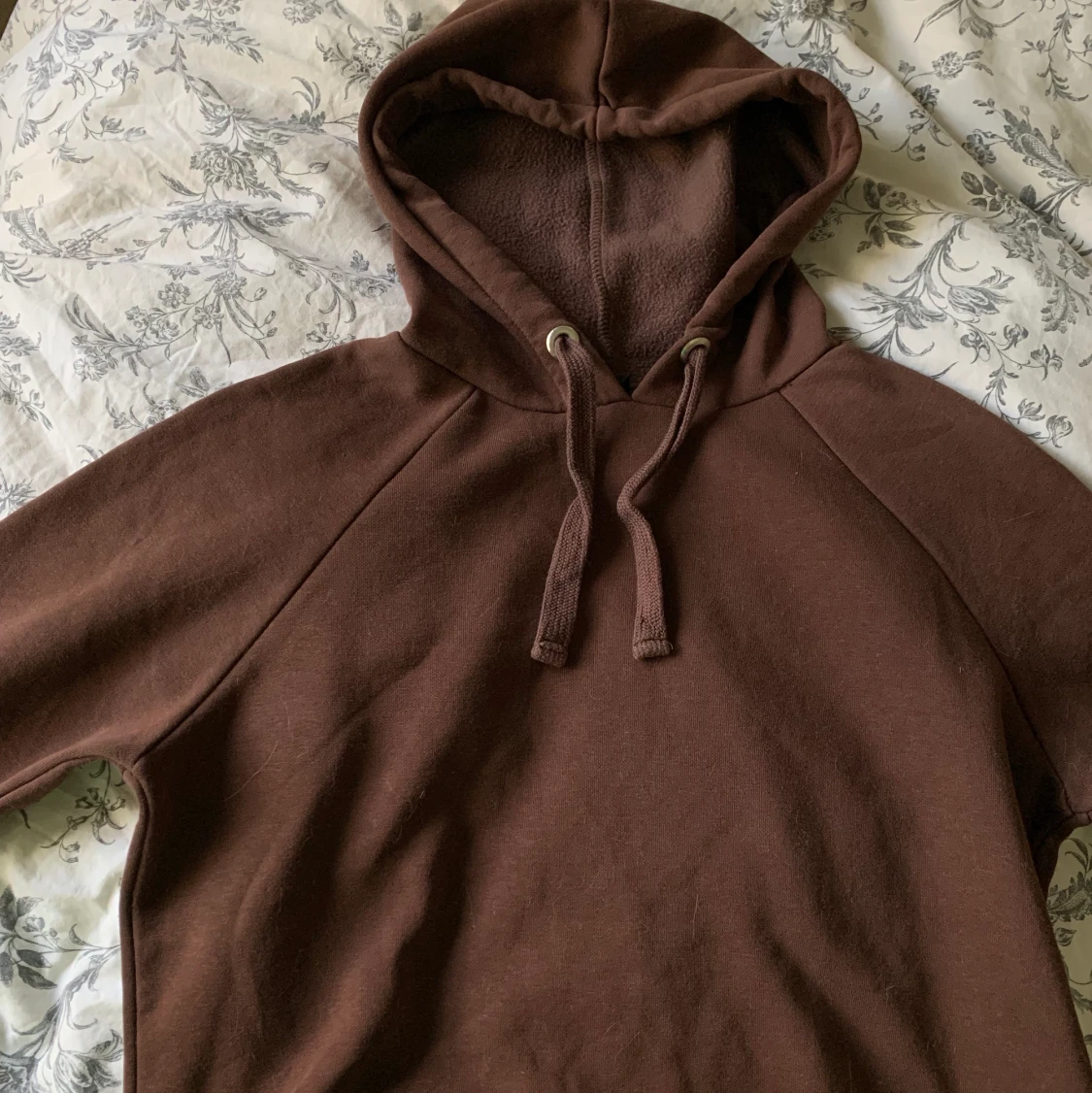 Brun hoodieđ€ Ginatricot