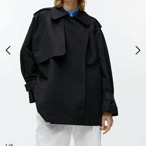 trenchcoat från Arket - säljer en trenchcoat från Arket