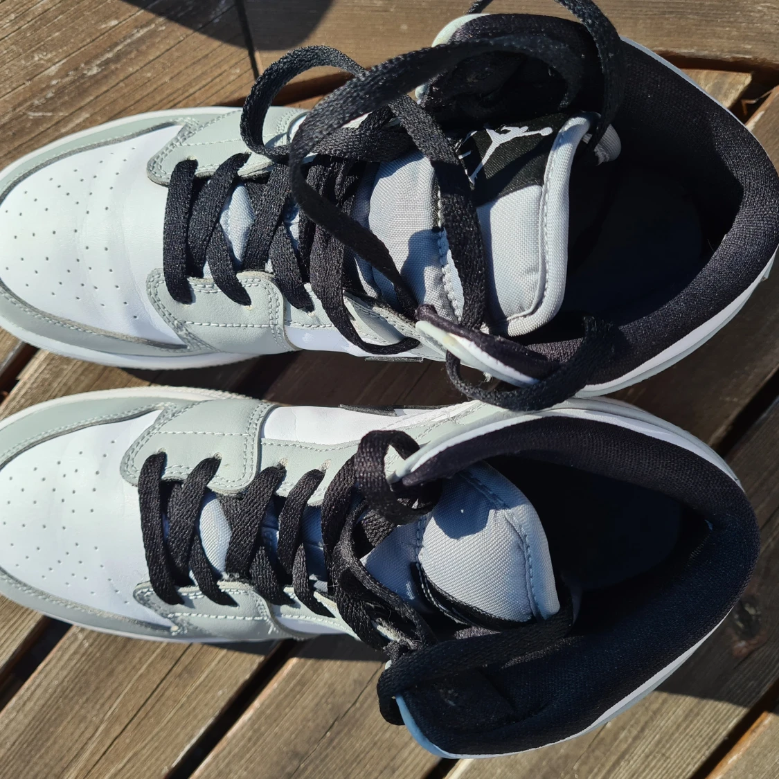 Jordan 1 Mid Light Smoke Grey - 91