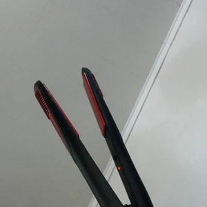 Plattång  - Säljer denna plattång som jag köpte för typ 3 månader sen pågrund av att jag köpt en ny, hör av dig om du är intresserad ❤️