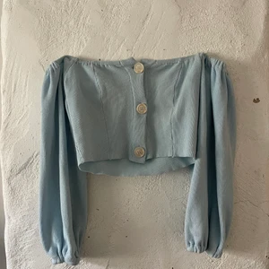 Ljusblå stickad tröja - Super gullig stickad tröja från Booho, bra skick.