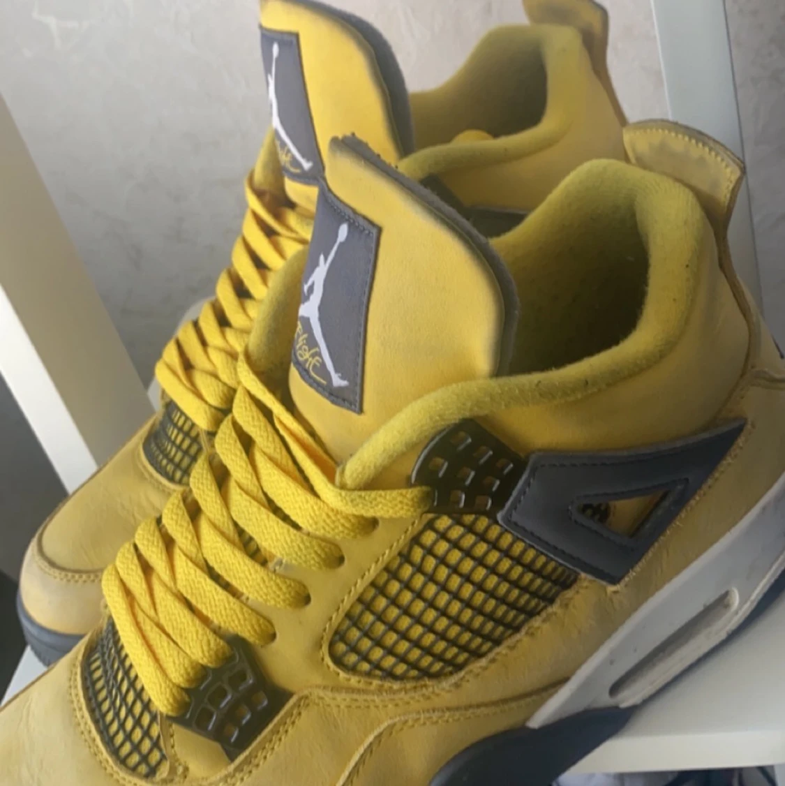 Jordan 4 Lightnigns storlek 44 - 91