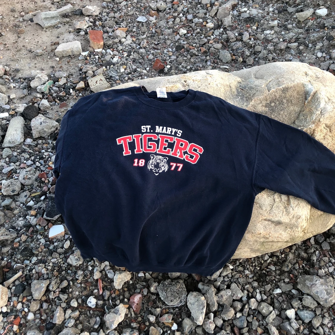 Sweatshirt!! 🌅🌆