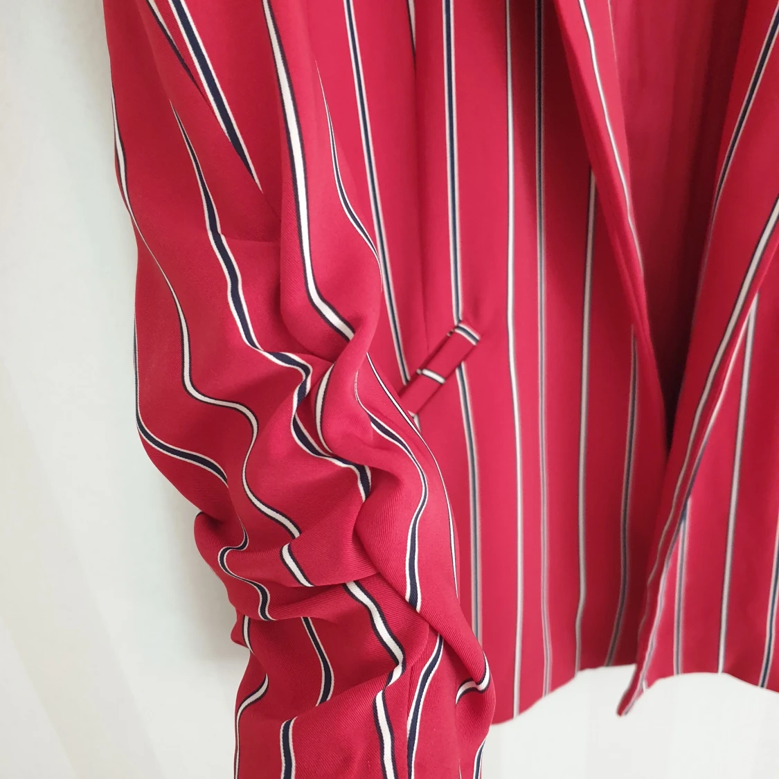 Red blazer made of lightweight fabric size M - 91