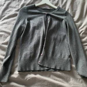 Kofta från” inwear” - Fin kofta från inwear köpt för cirka 600kr säljer för 120+frakt. Kan gå ner i pris vid snabb affär 