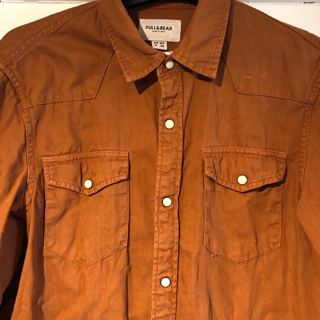 Skjorta från PULL&BEAR  - 90