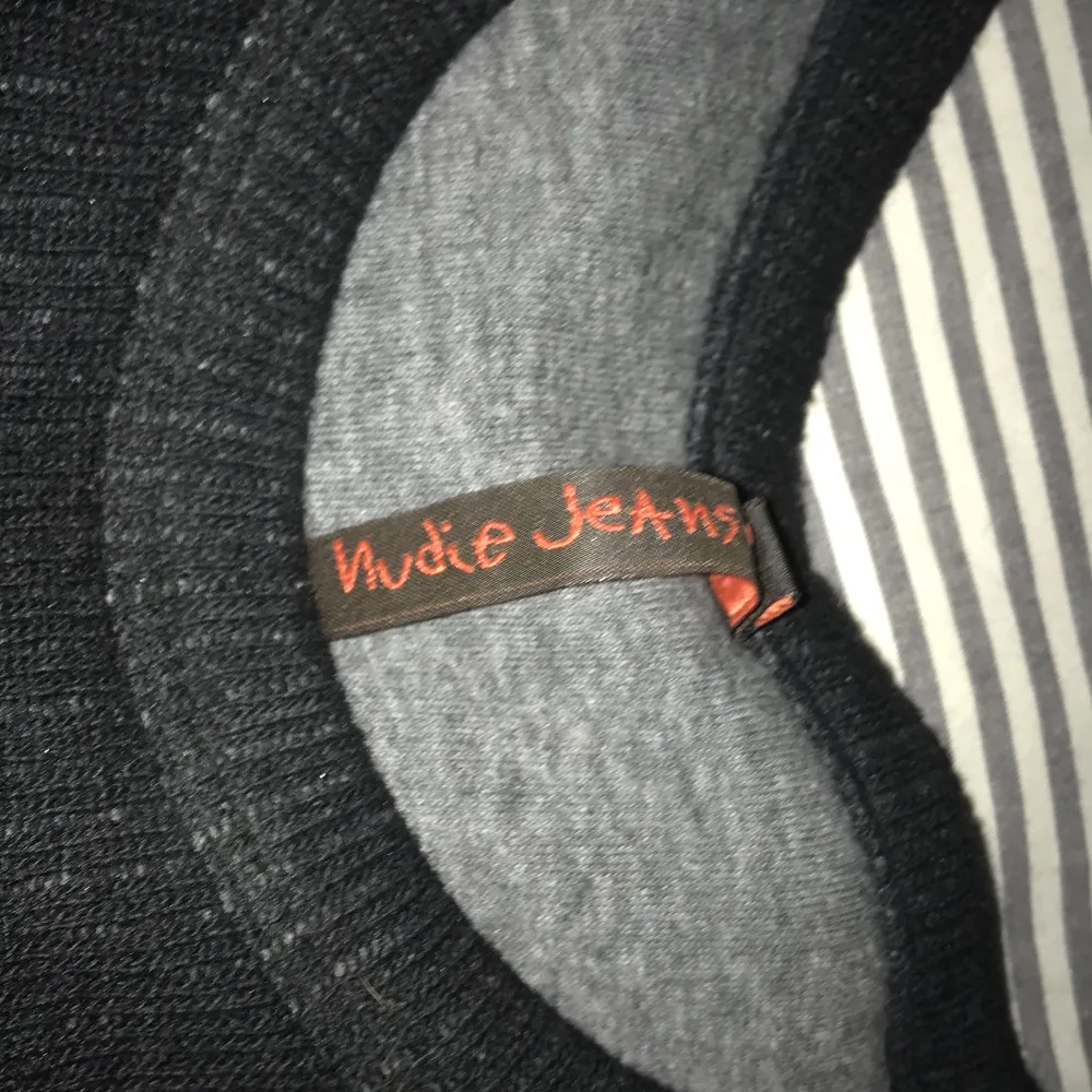 Nudie Jeans tröja sparsamt använd . Tröjor & Koftor.