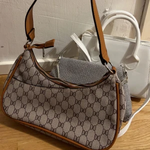 Don Donna väska  - Helt ny jätte fin ge bud tack!!