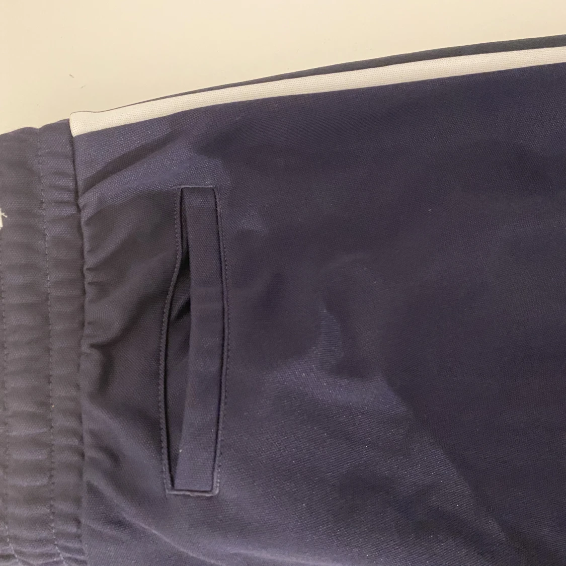 Byxor från Adidas - 91