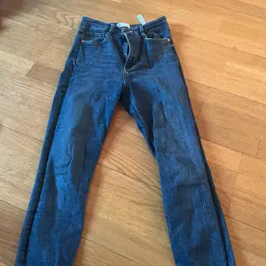 Jeans från zara i fint skick. 