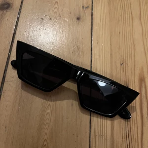 Solglasögon  - Solglasögon från Gina Tricot