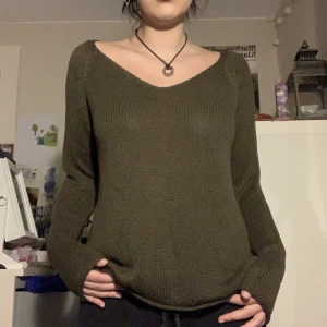 Grön stickad tröja - Stickad tröja super bekväm