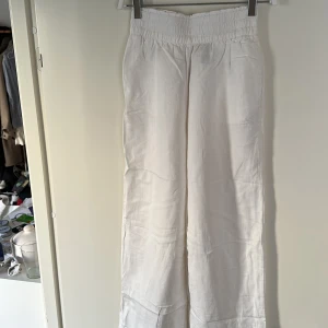 Linnebyxa - Linnebyxa från H&M, ej använda, prislapp kvar (för långa för mig) 