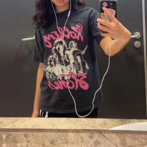 rolling stones t-shirt - rolling stones tröja köpt här på plick