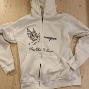 Rhinestone zip up - Skit snygg limited edition best yet to come zip up. Knappt använd i bra skick 