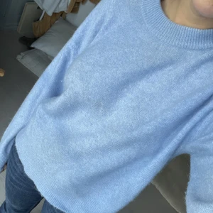 Stickad tröja - Stickad tröja från Samsøe Samsøe, helt oanvänd ❤️