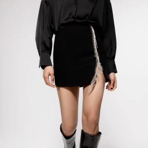 Kjol med strass - Zara - Helt ny kjol med strass från Zara, prislapp kvar! 